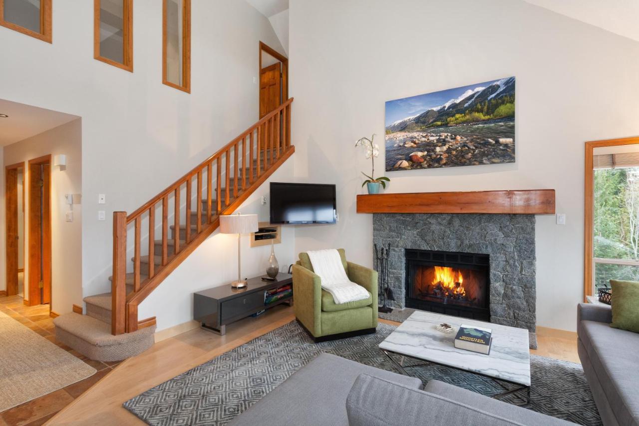 Painted Cliff 11 | Dog Friendly! Ski-in Ski-out Benchlands Townhome W/ Hot Tub & Fireplace Casa de férias *
